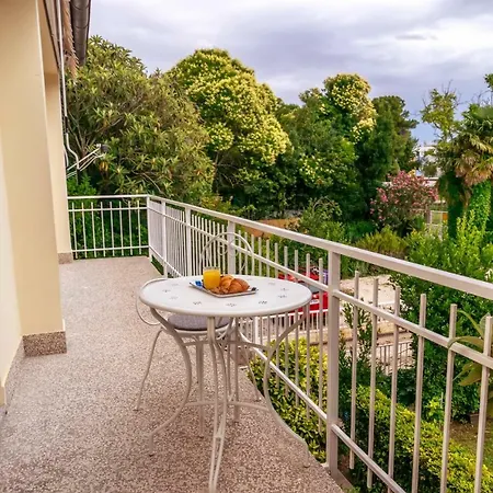 Apartment 24 Punta