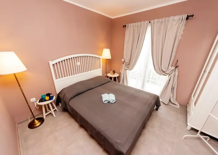 24 Punta 公寓 Sukošan